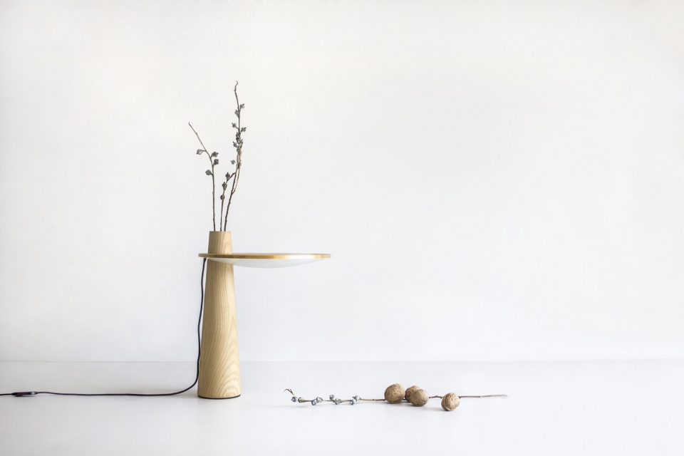 subtle happiness table lamp push design