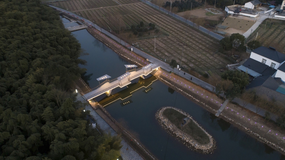 yuhua village pedestrian bridge china by 12f studio