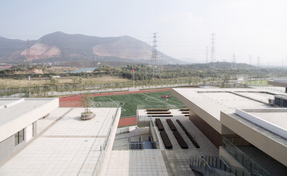 experimental primary school of suzhou science and technology town china by atelier z d plus studio