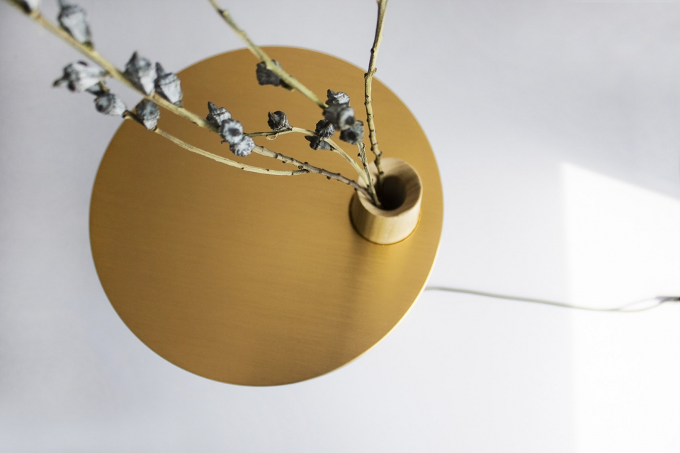 subtle happiness table lamp push design