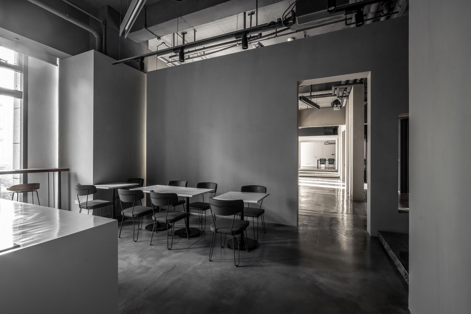 rhythm wei yi international design associates