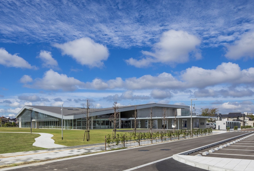 nonoichi library by mikami architects
