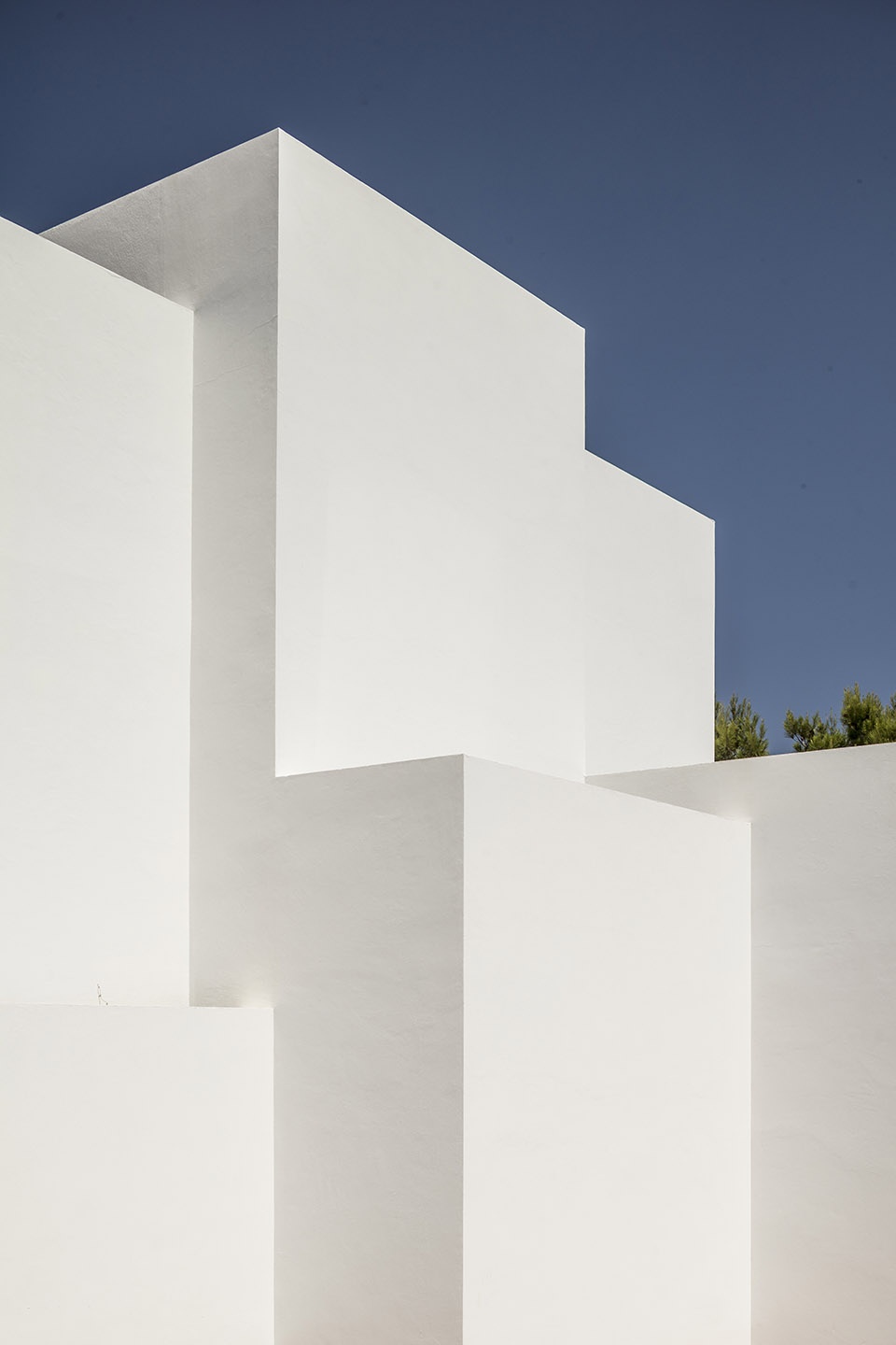 catwalk villa by nomo studio