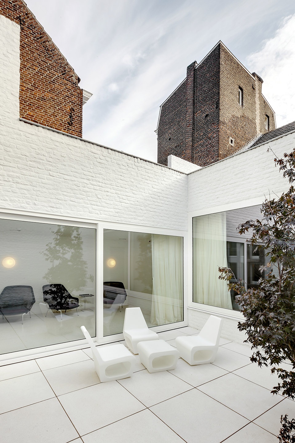 hotel zenden by wiel arets architects