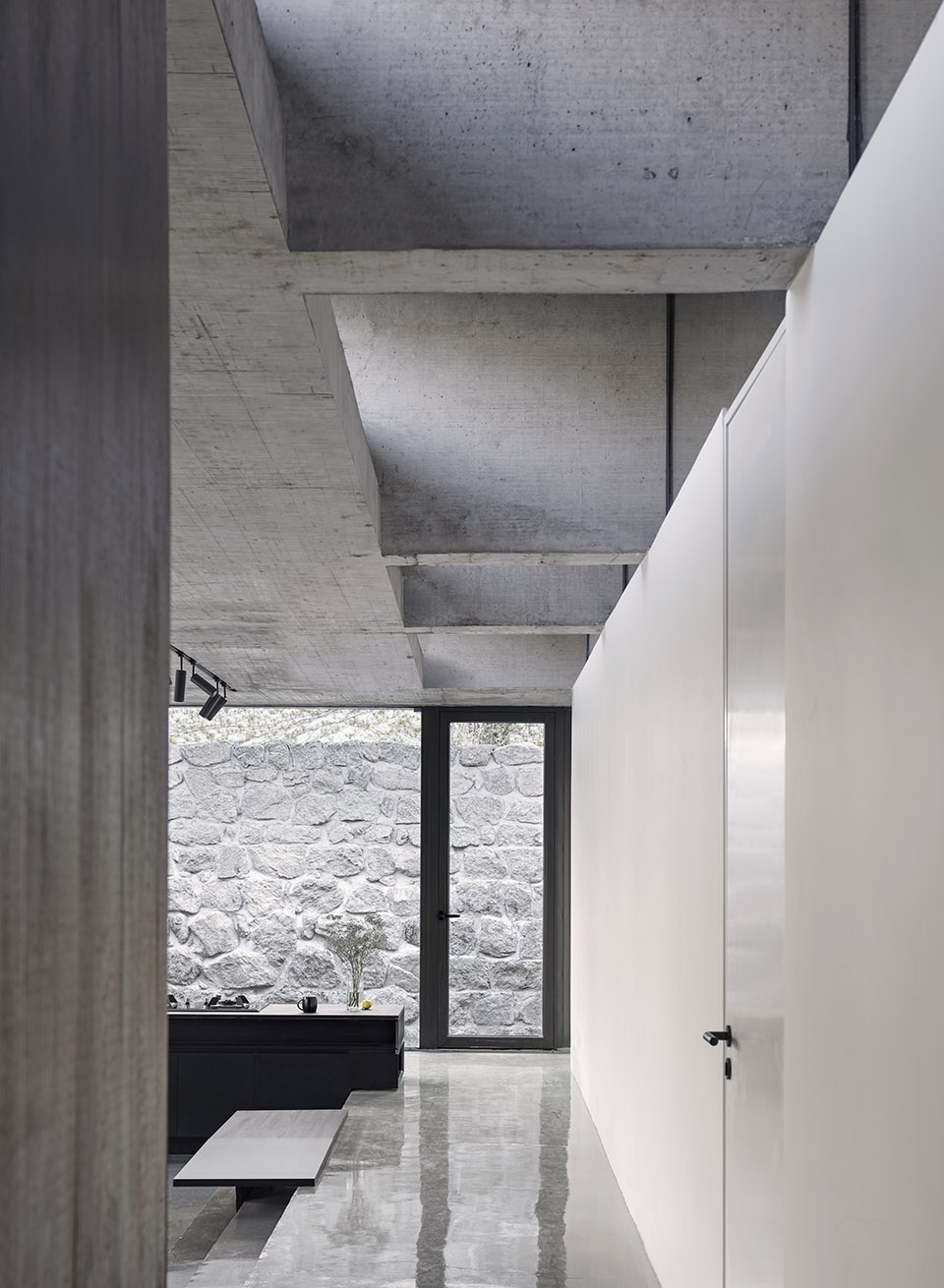 house near the great wall by mddm studio