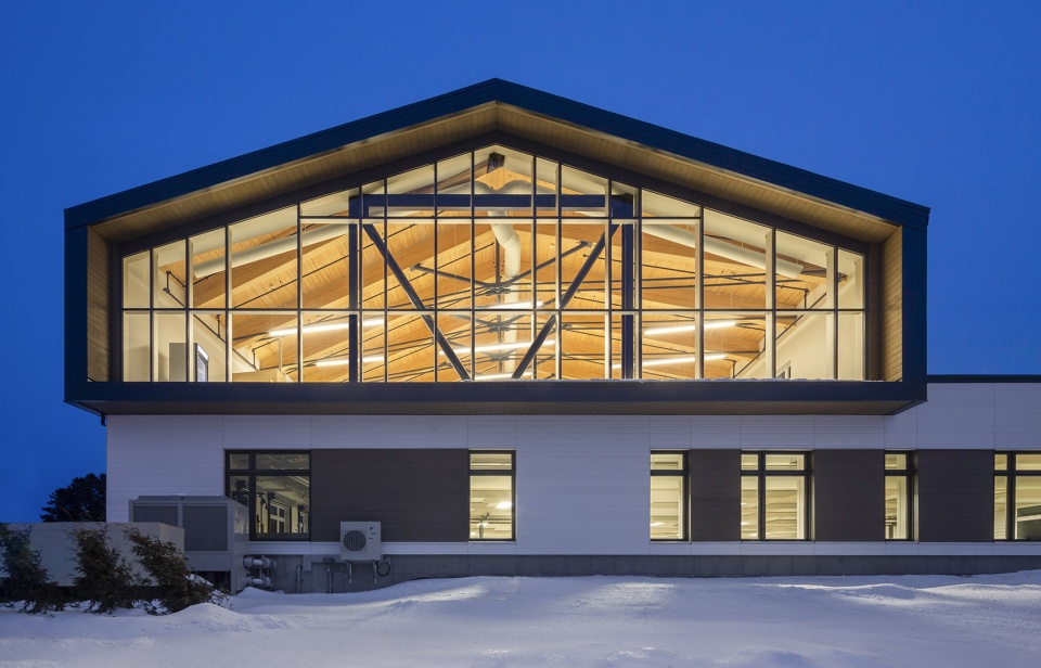 metis beach intermediate school by proulxsavard ccm2 architects