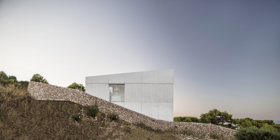 frame house by nomo studio