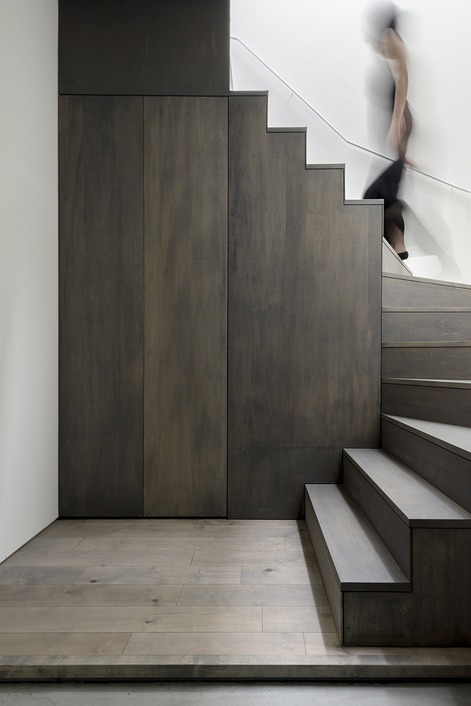 corridor of the fold by jun igarashi architects