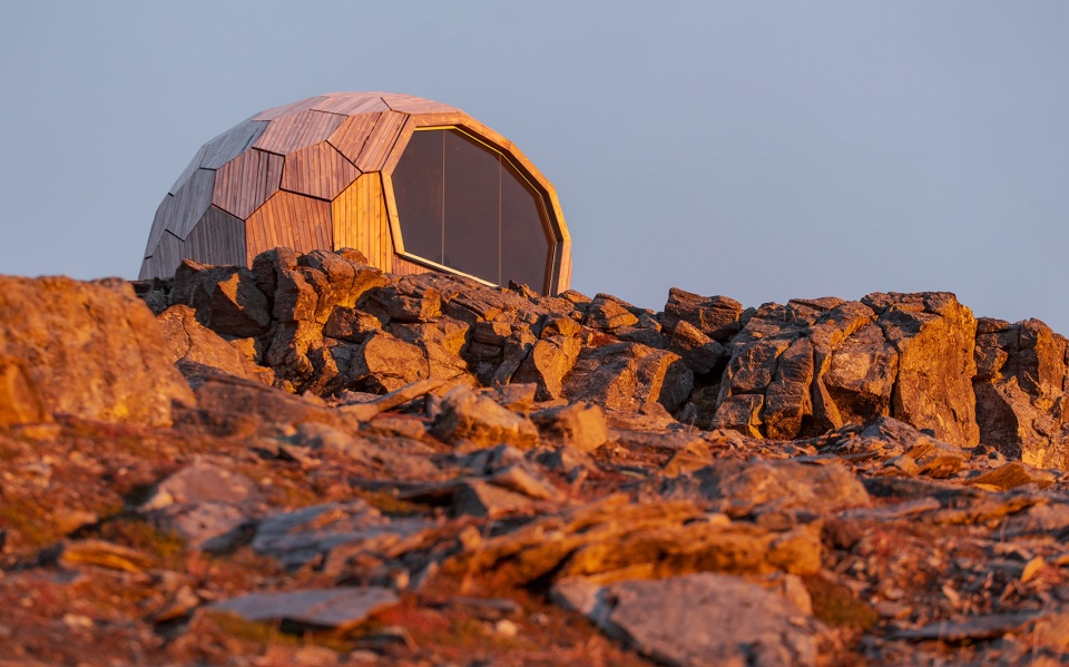 hammerfest hiking cabins by spinn arkitekter