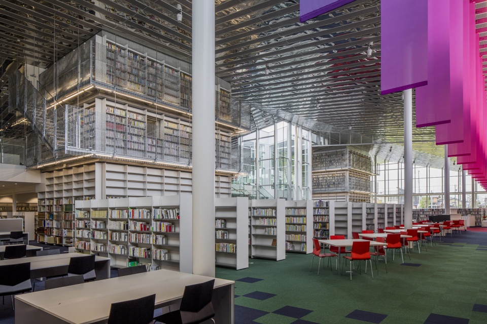 nonoichi library by mikami architects