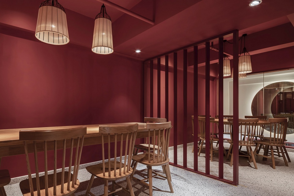 interest composition design for a crayfish restaurant china by linear arhitecture