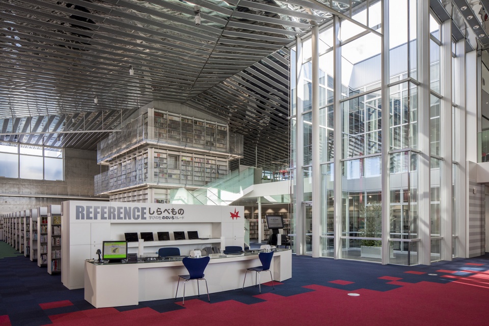 nonoichi library by mikami architects