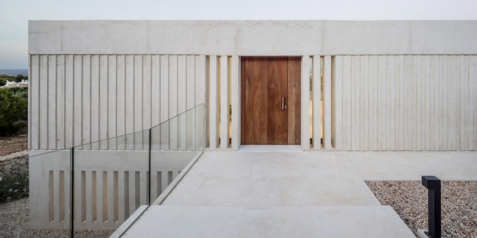 frame house by nomo studio