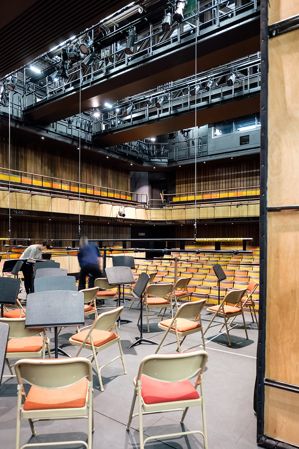 peter hall performing arts centre at the perse school by haworth tompkins