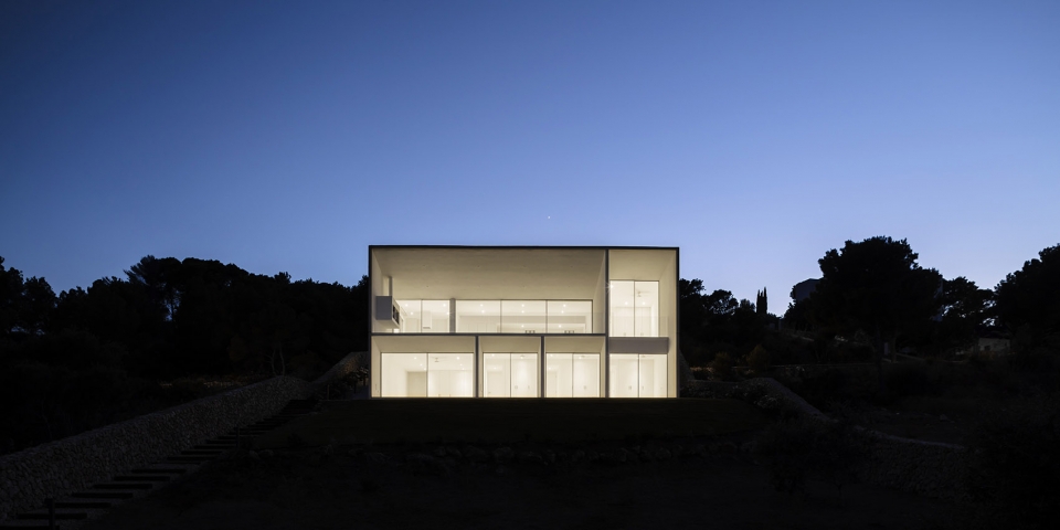 frame house by nomo studio