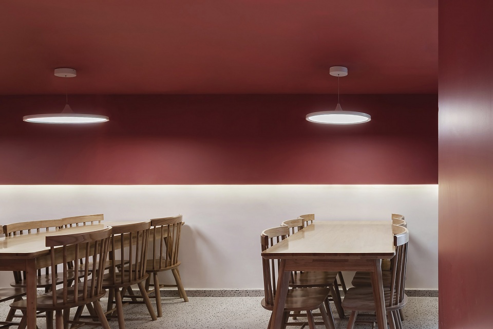 interest composition design for a crayfish restaurant china by linear arhitecture