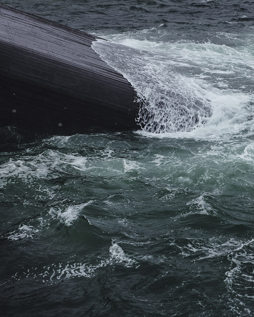 snohetta completes under europes first underwater restaurant