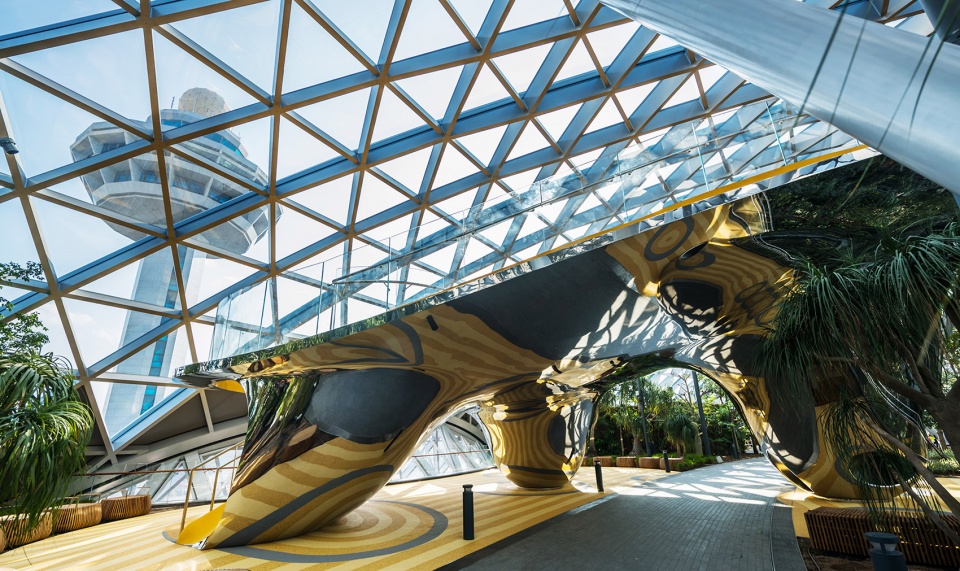 the discovery slides at jewel changi airport complex by carve playpoint