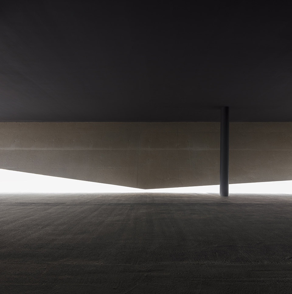 lisbon cruise terminal by joao luis carrilho da graca