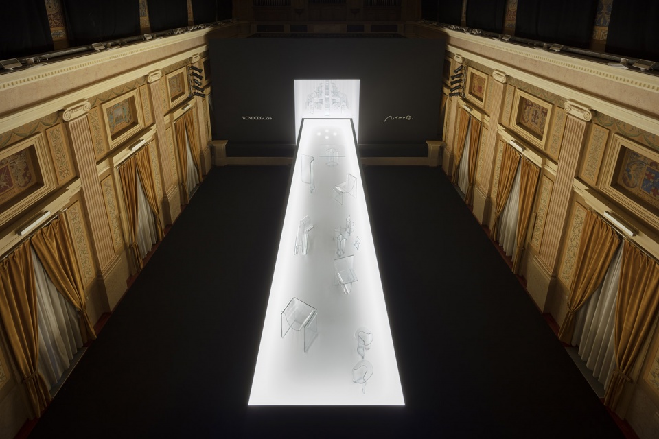 shape of gravity exhibition by nendo wonderglass