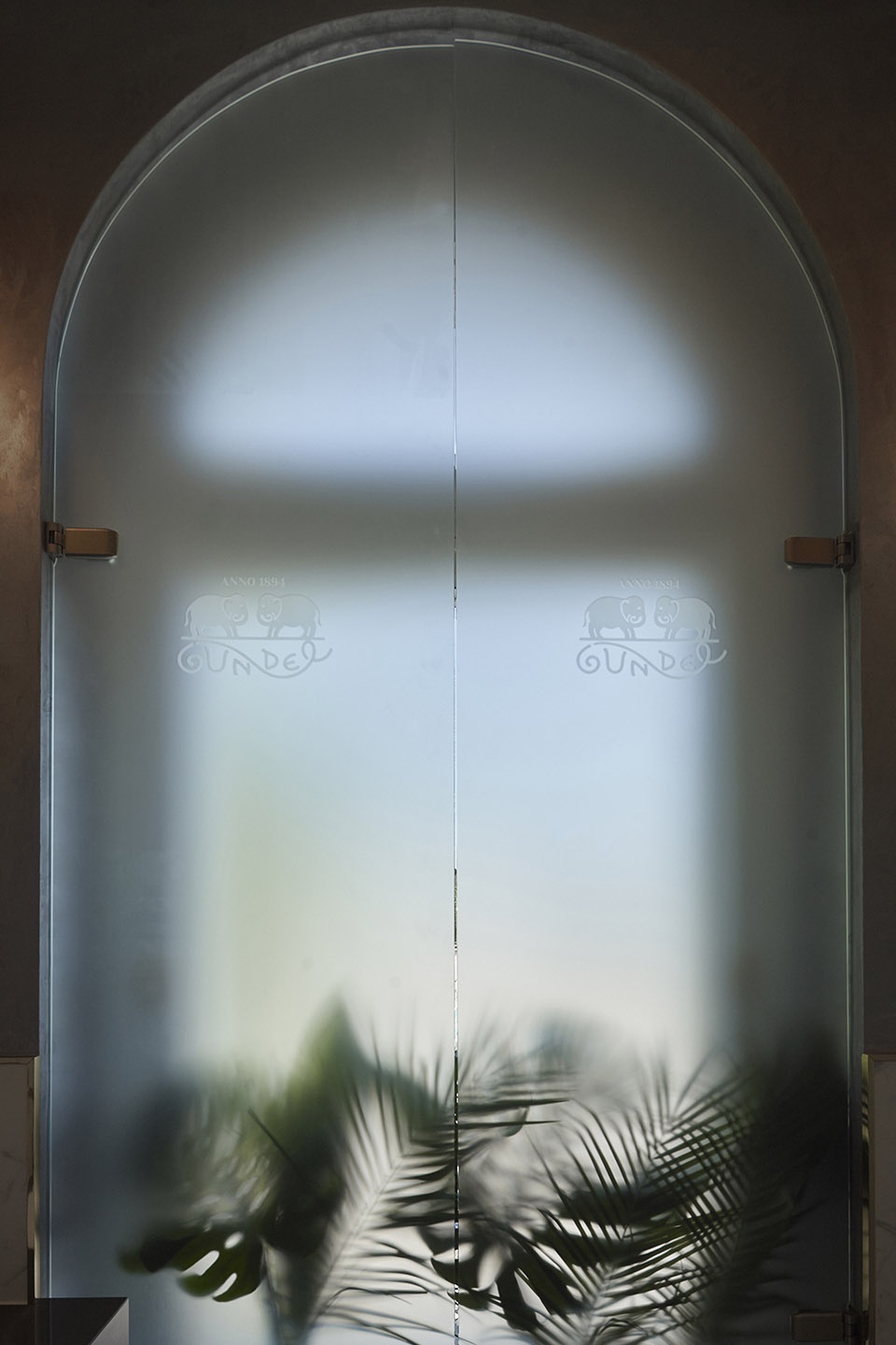 gundel restaurant washroom by lab5 architects