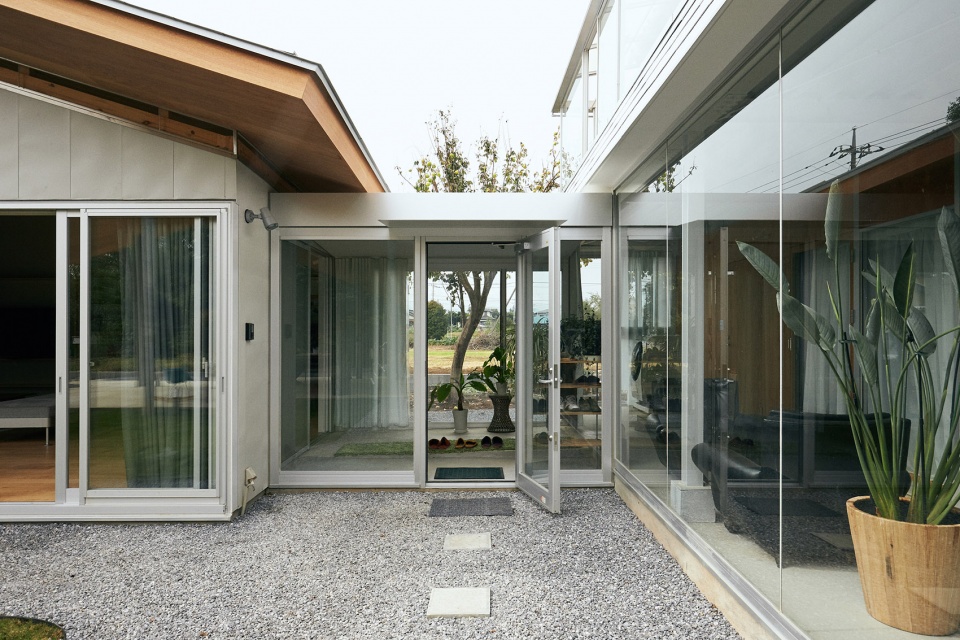 higashimatsuyama house by kohei kudo associates