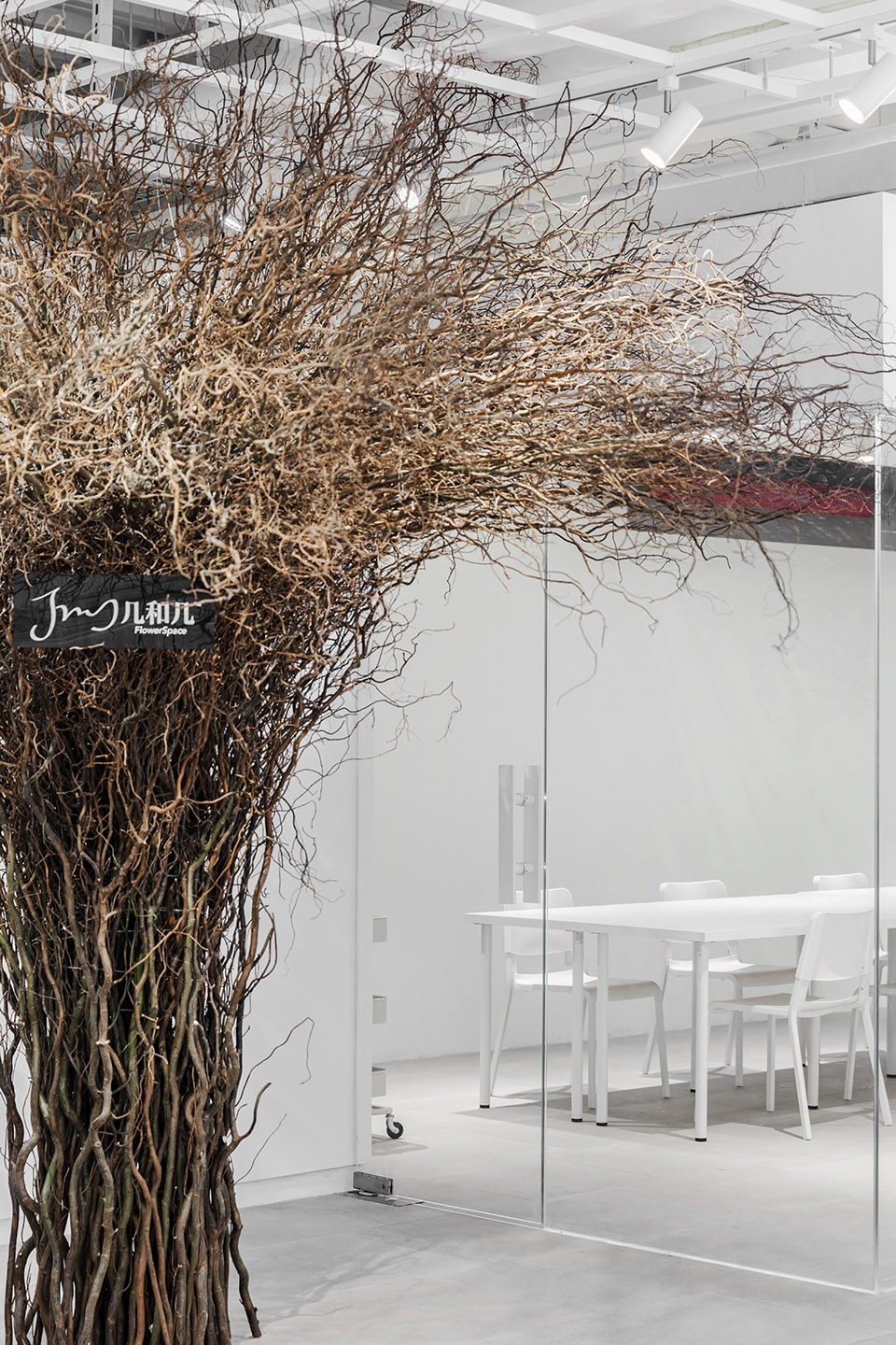 floristry space in chengdu china by ge studio