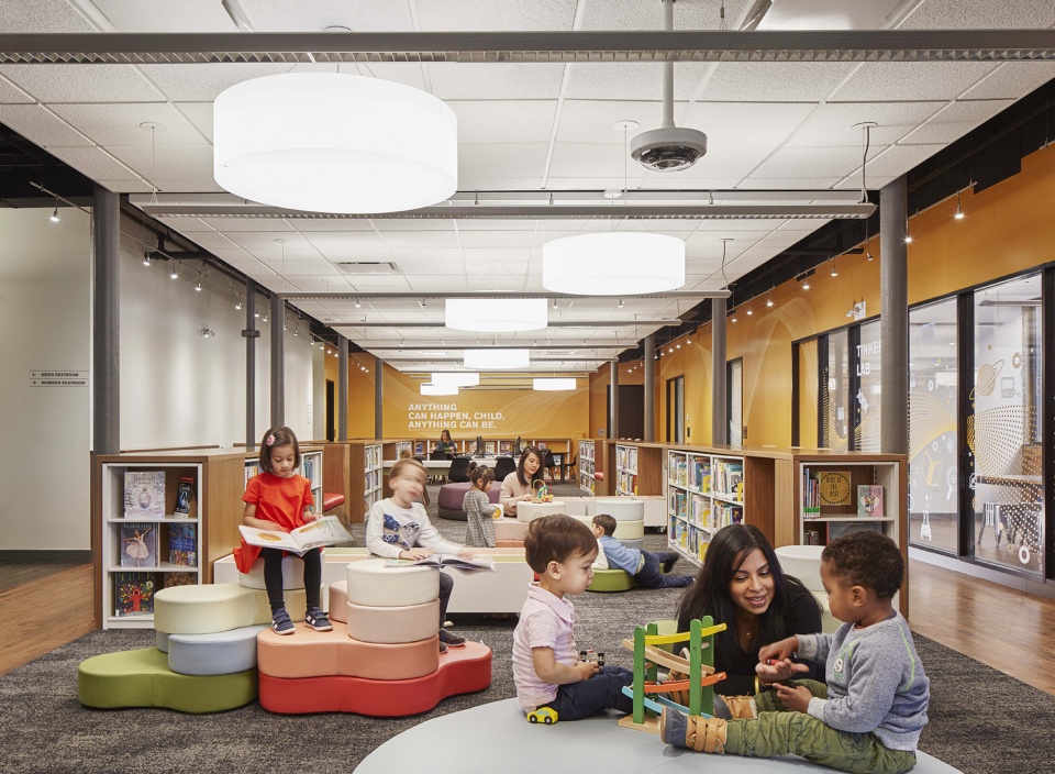chicago public library west loop branch by som
