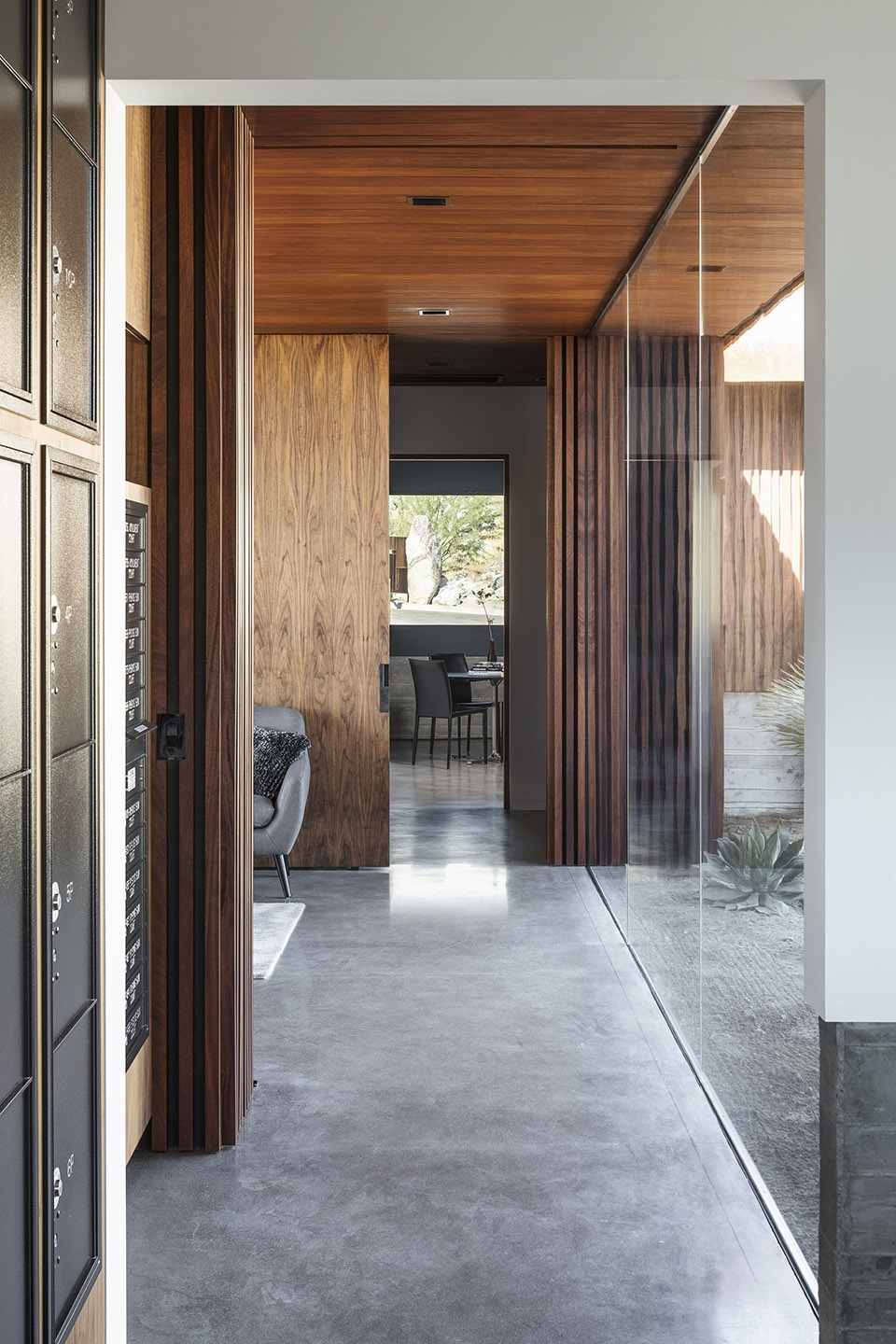 desert palisades guardhouse by studio ard architects