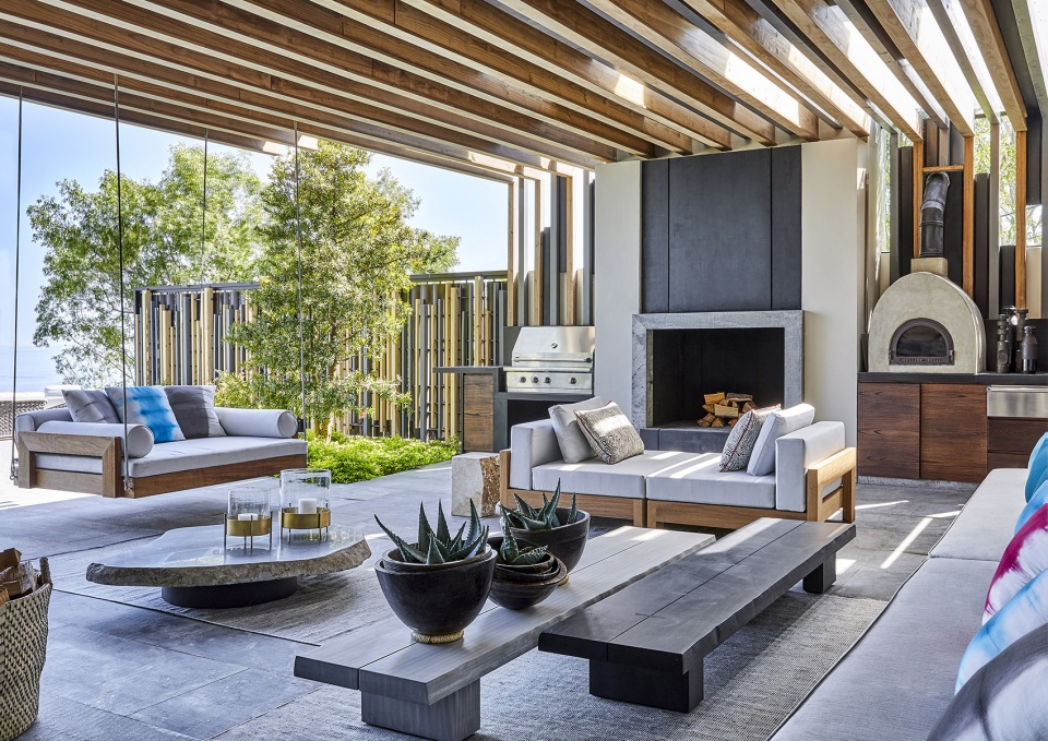 interior design of hillside view by arrcc