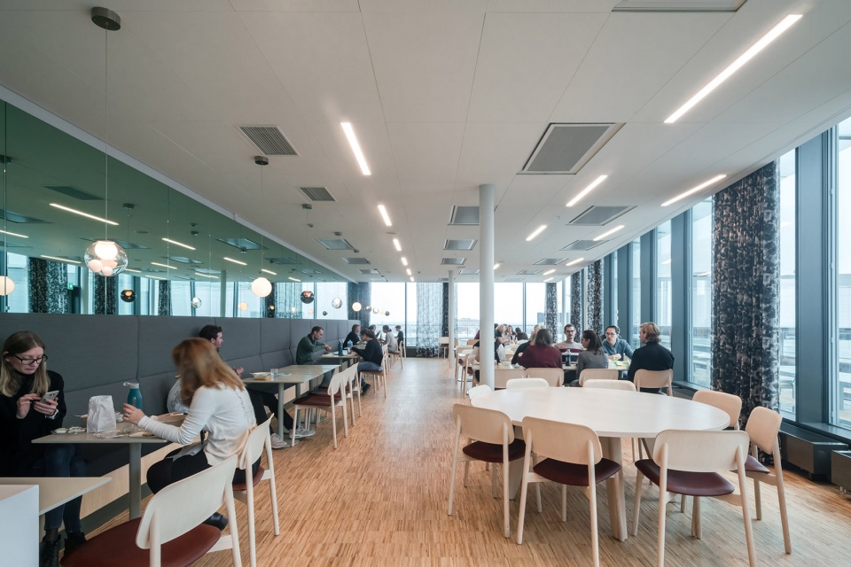 biomedicum by c f moller architects