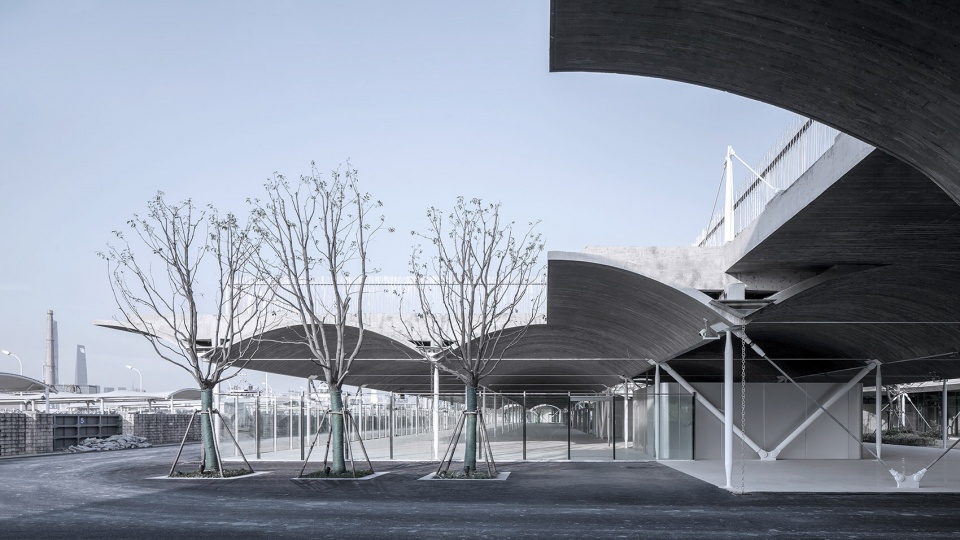 m2 tourist terminal at bailian jing shanghai by original design studio