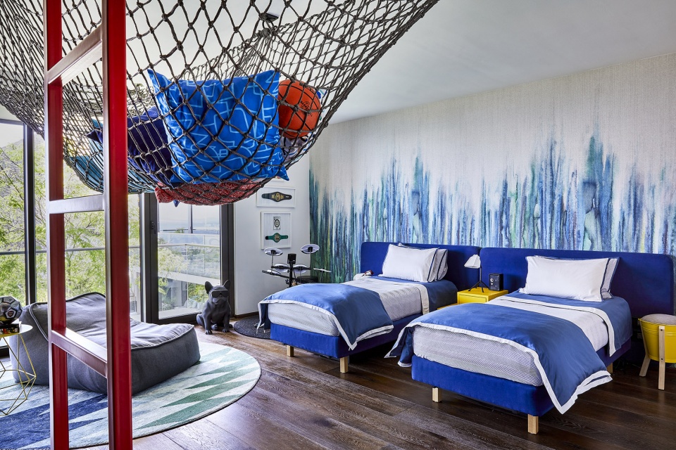 interior design of hillside view by arrcc