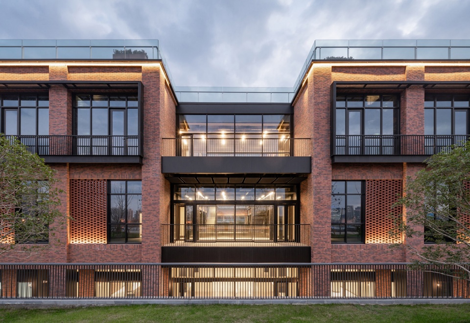 shanghai in bund office building china by hpp architects