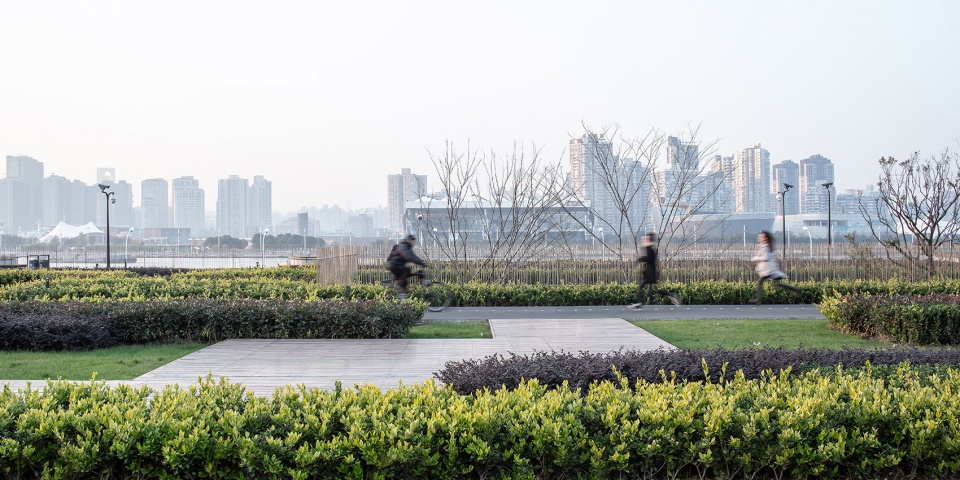 m2 tourist terminal at bailian jing shanghai by original design studio
