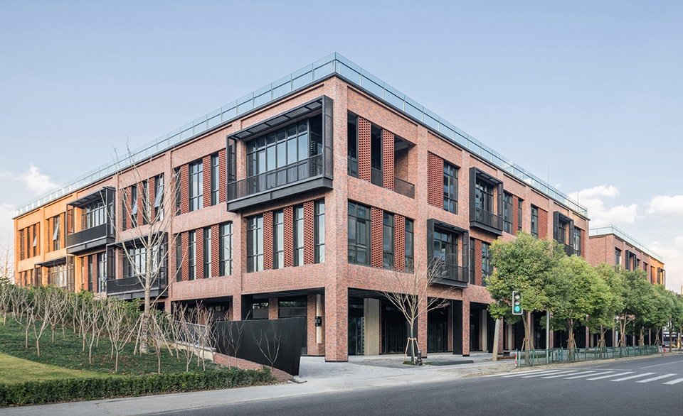 shanghai in bund office building china by hpp architects