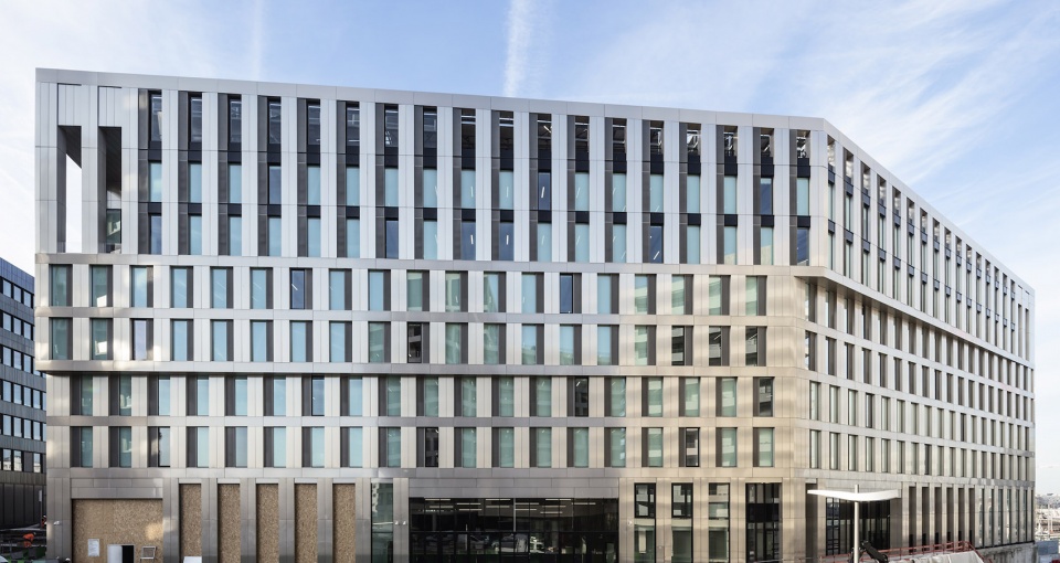 green office enjoy paris batignolles by baumschlager eberle scape