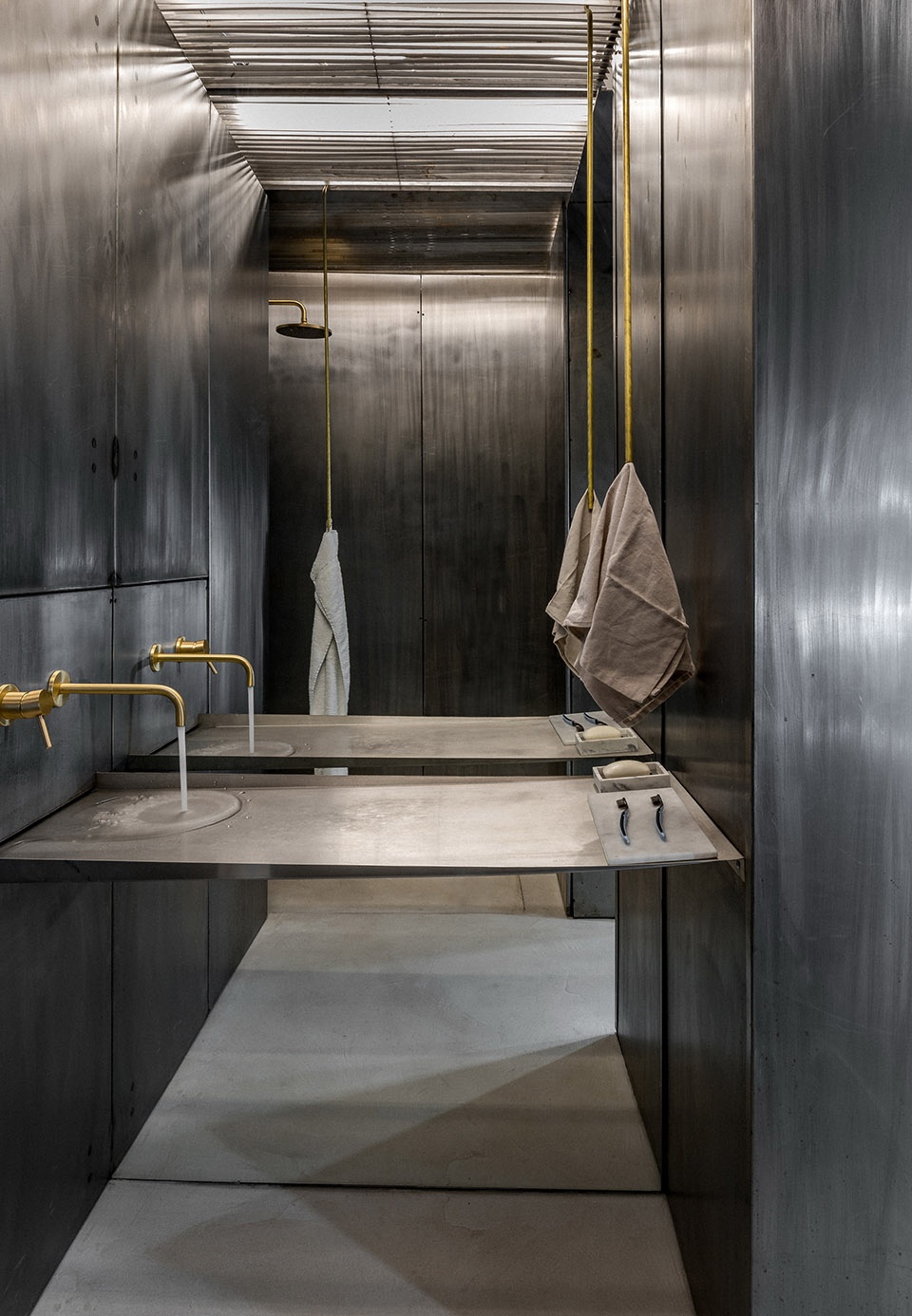 zero room apartment by mas