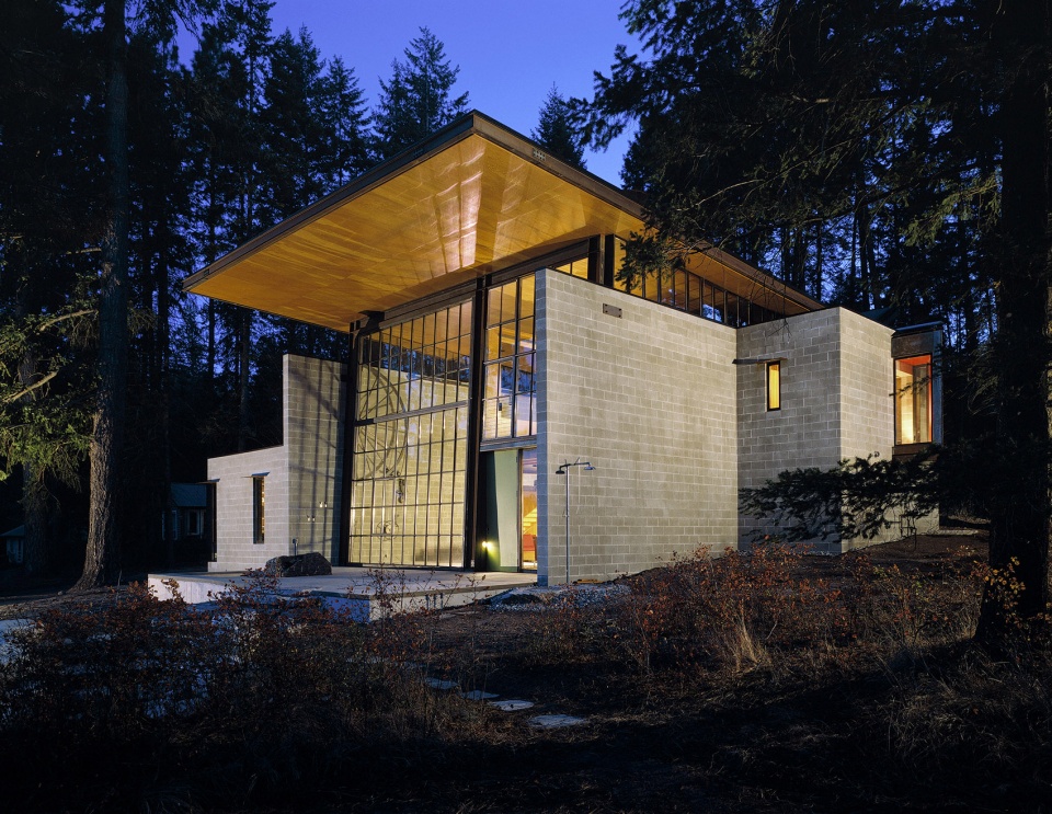 chicken point cabin by olson kundig architects