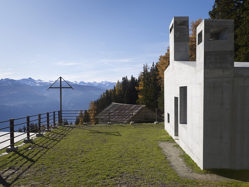 reception and restaurant center by frundgallina