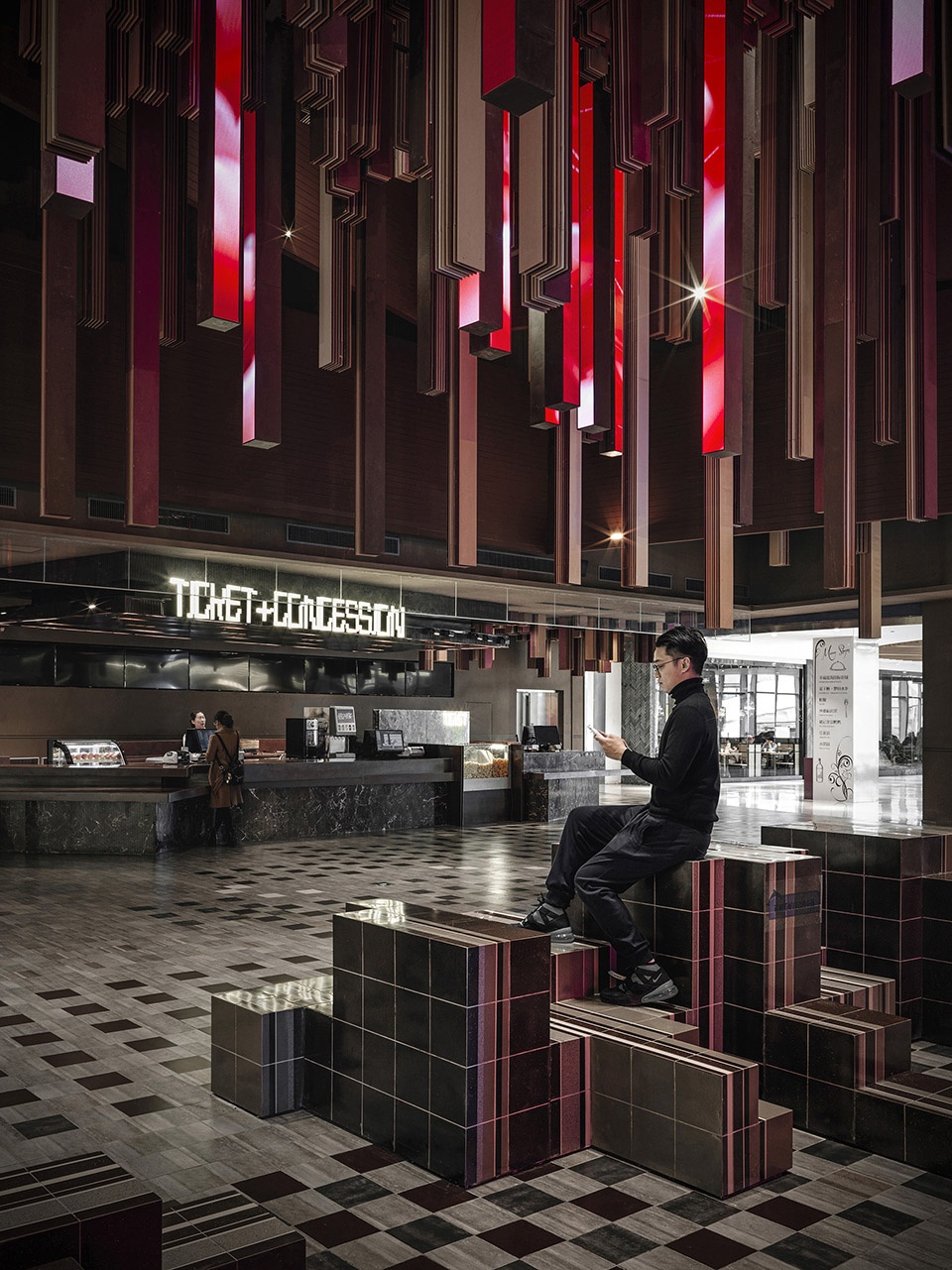 omnijoi internatianal cinema china by one plus partnership