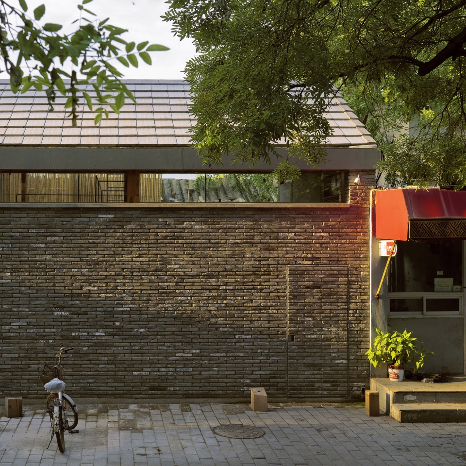space in guozijian hutong china by dl atelier