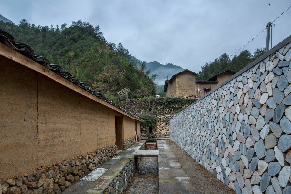 oil workshop china by dna design and architecture
