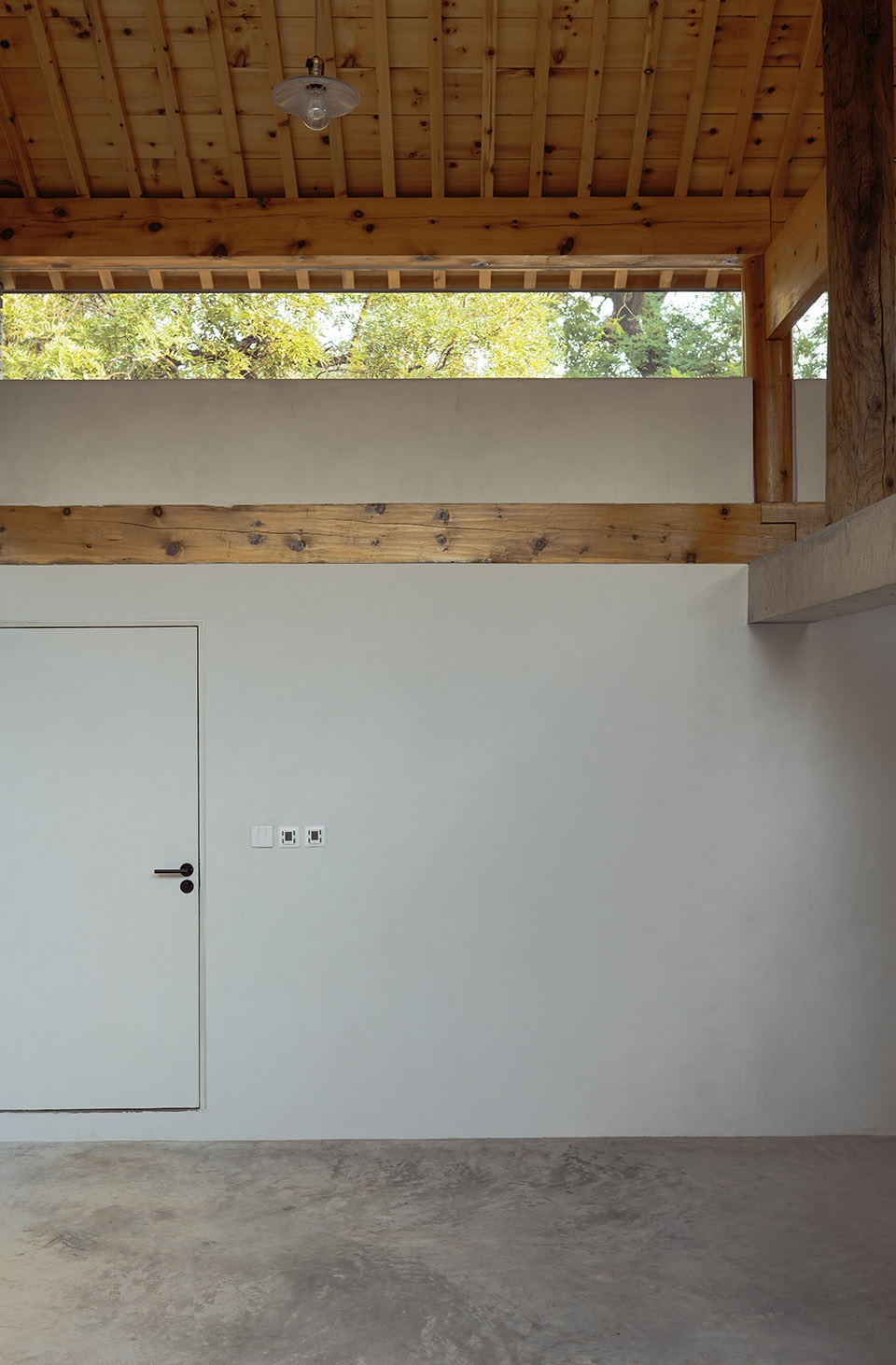 space in guozijian hutong china by dl atelier