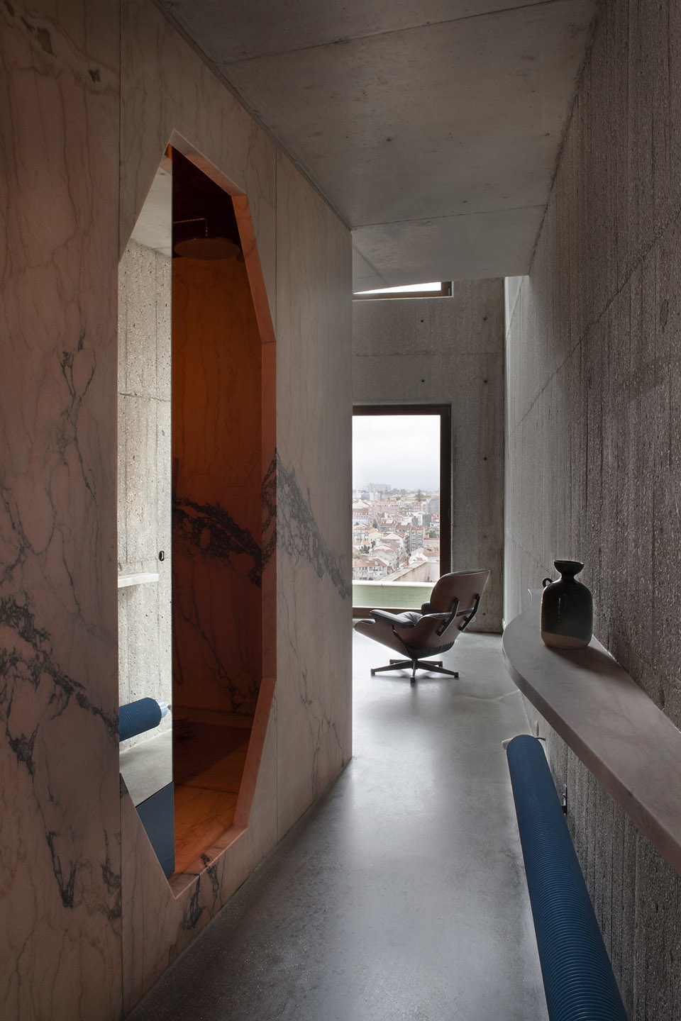 casa do monte by leopold banchini architects