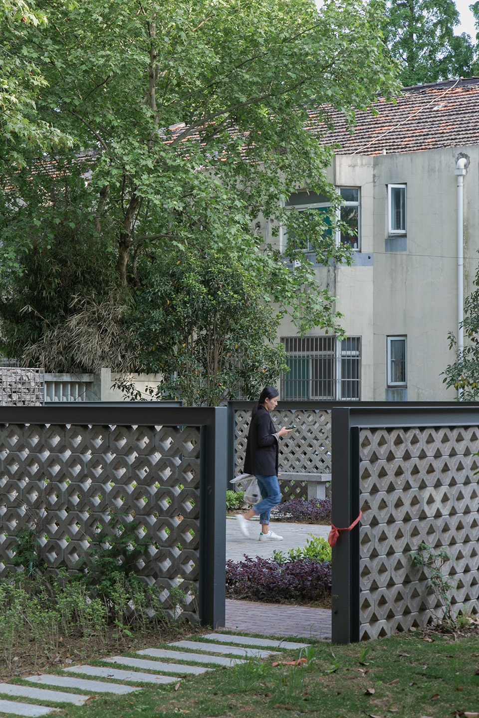 four squares landscape micro update of siping road campus of tongji university china by tjad