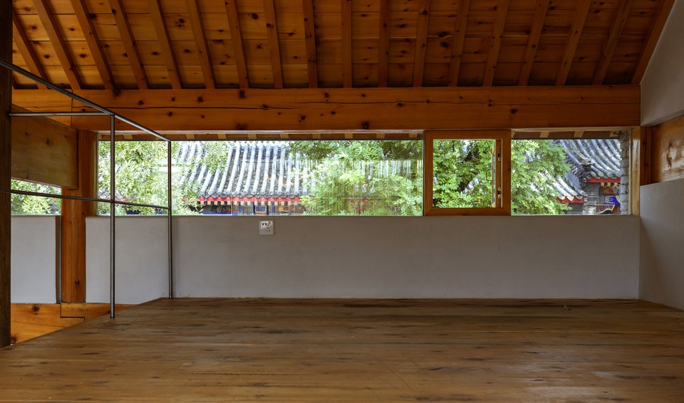 space in guozijian hutong china by dl atelier