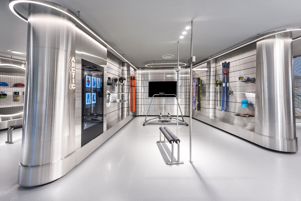 durasport retail store by ministry of design