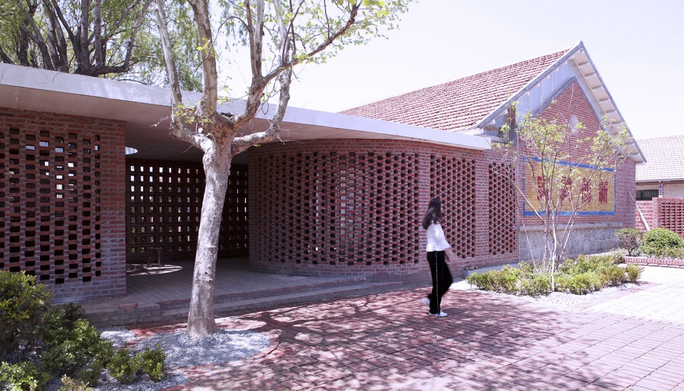 reconstruction of 1971 research camp in rizhao china by dake architectural design