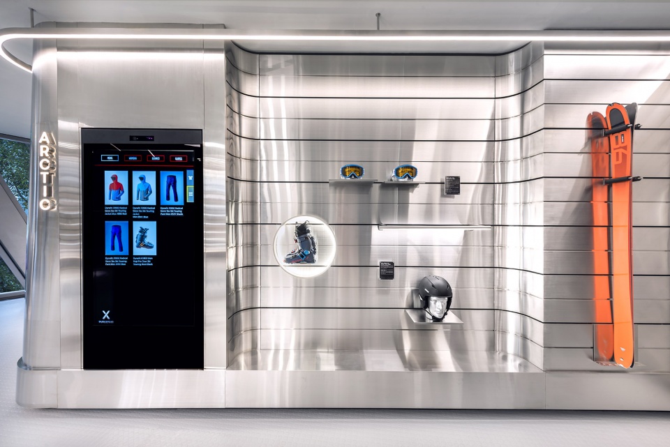 durasport retail store by ministry of design